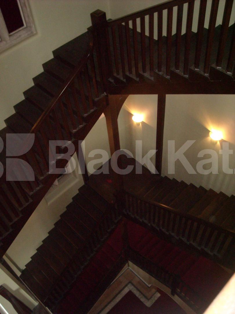 			NEW INSTRUCTION , 1 Bedroom, 1 bath, 1 reception Apartment			 Belgrave House, Clapham Road, Oval